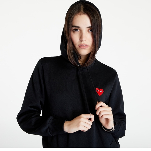 Comme Des Garçons PLAYBlack/Red Heart Play Hooded Sweatshirt Retails $350 - Picture 2 of 12